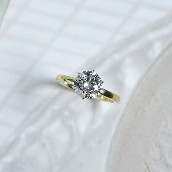 Two-Tone Petal Prong Round Engagement Ring-top