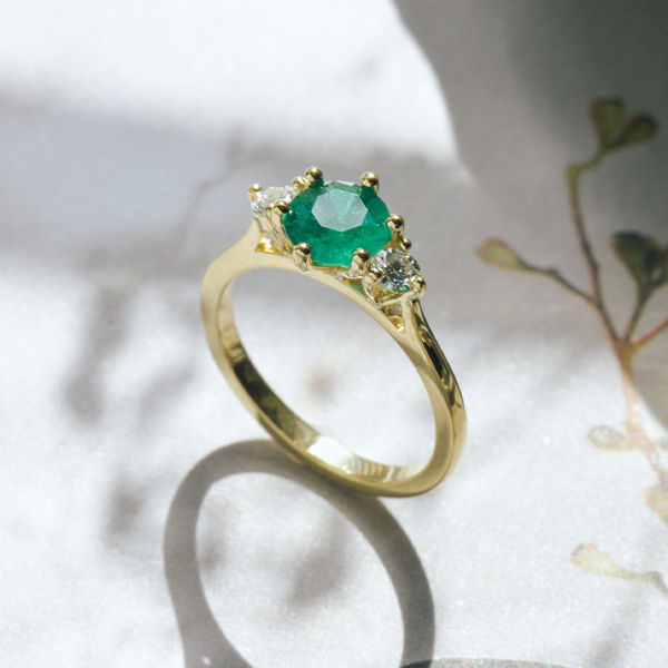Round Green Emerald 3-Stone Engagement Ring-side