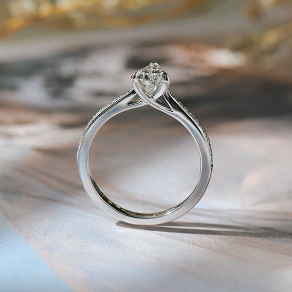 V-Tip Pear Engagement Ring With Tapered Pavé Band-profile