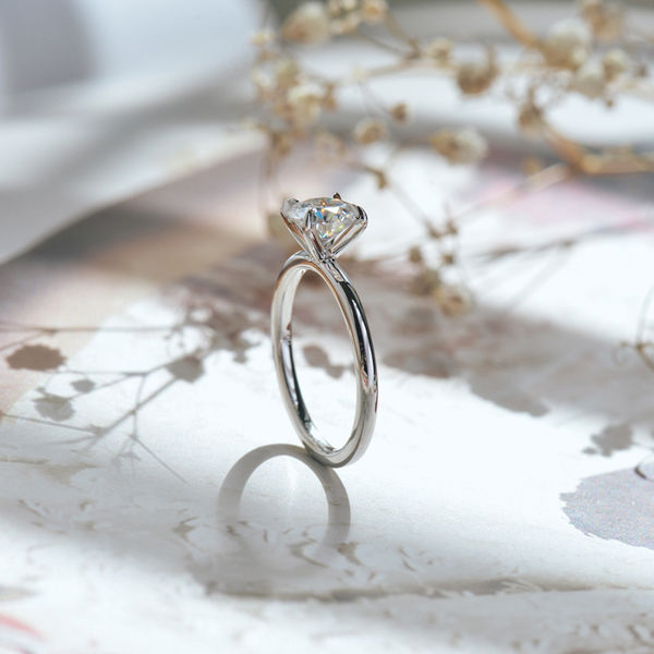 4-Prong Classic Solitaire Engagement Ring-profile