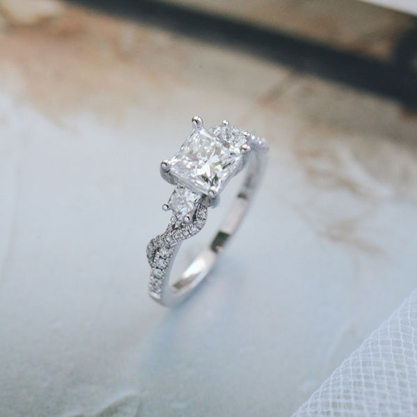 3-Stone Princess Engagement Ring With Pavé Twist Band-top