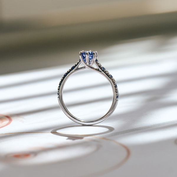 Trellis Setting 6-Prong Round Engagement Ring-profile