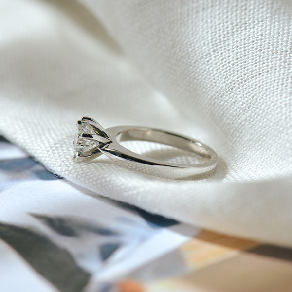 Round Knife-Edge Engagement Ring With Tapered Band-side