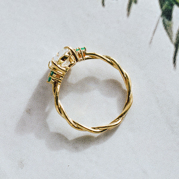 Oval 3-Stone Engagement Ring With Twist Band-profile