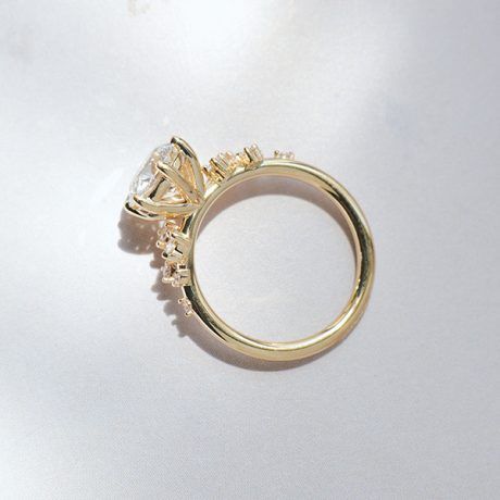 Round Engagement Ring With Clustered Stones -profile