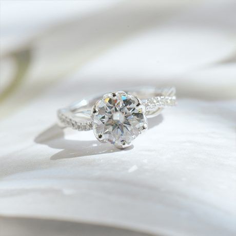 Round Petal Prong Engagement Ring With Twist Band-top