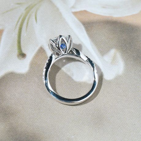 Round Petal Prong Engagement Ring With Twist Band-profile