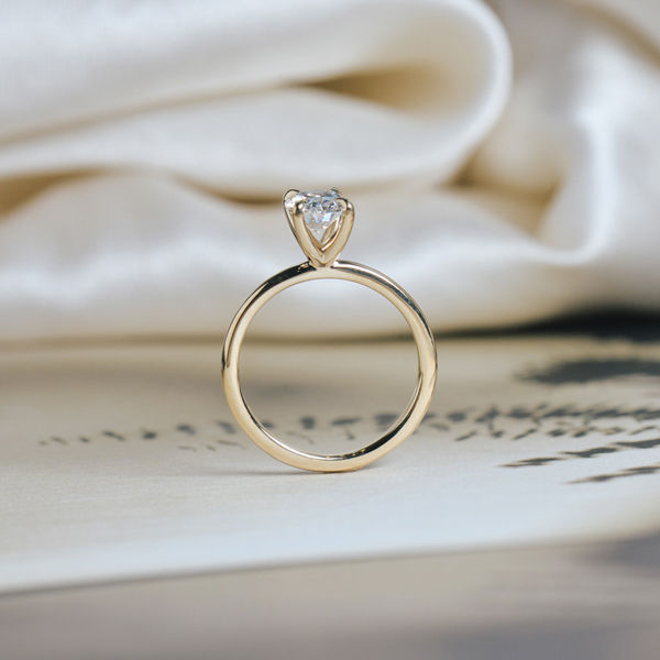 Oval Solitaire Classic Engagement Ring-profile