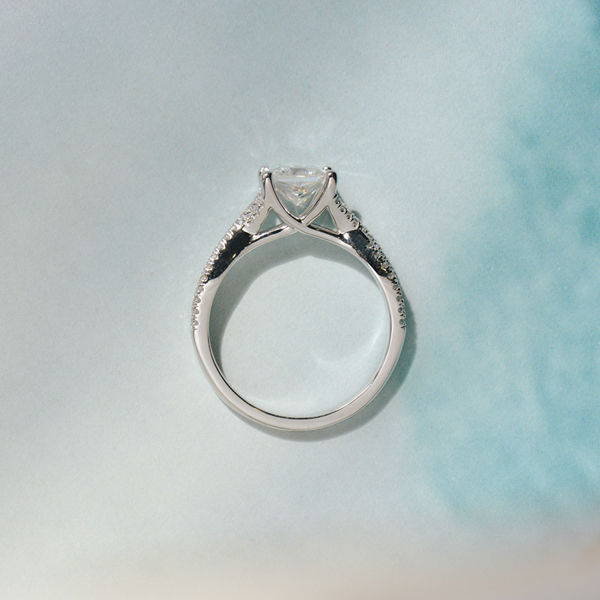 Princess Engagement Ring With Twist Band-profile