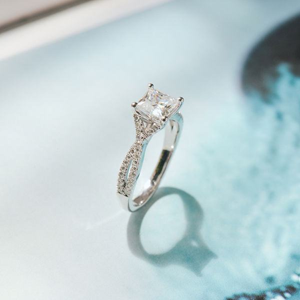 Princess Engagement Ring With Twist Band-side