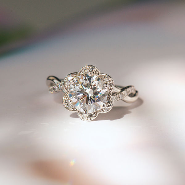 Round Petal Halo Engagement Ring With Twist Band-top