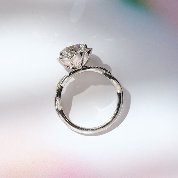 Round Petal Halo Engagement Ring With Twist Band-profile