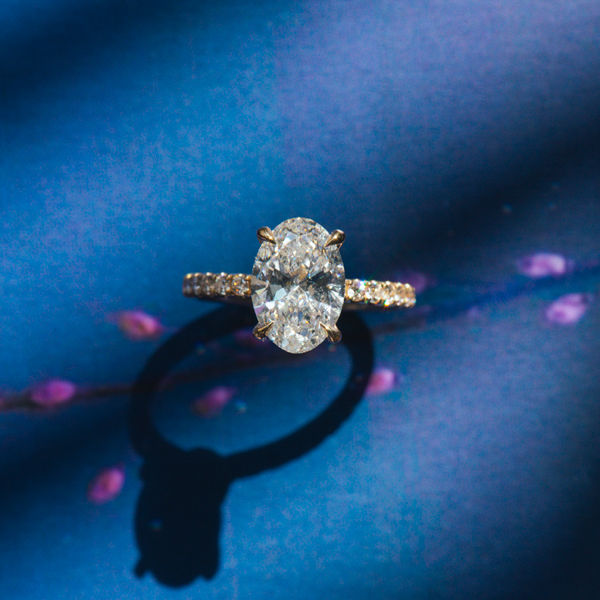 Oval Engagement Ring With Pavé And Hidden Halo-top