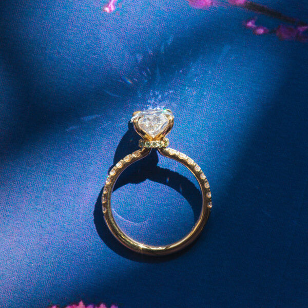 Oval Engagement Ring With Pavé And Hidden Halo-profile