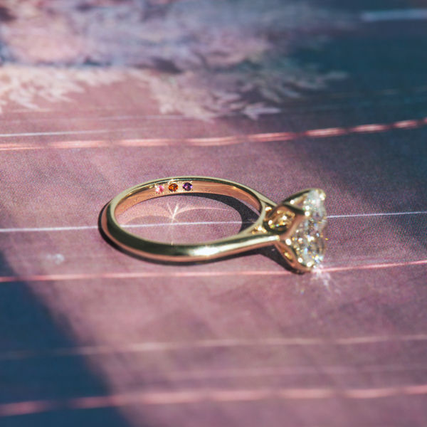 4-Prong Oval Engagement Ring With Petal Prong - Side