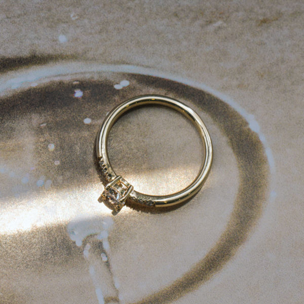 Solitaire Round Engagement Ring With Tapered Band - Profile