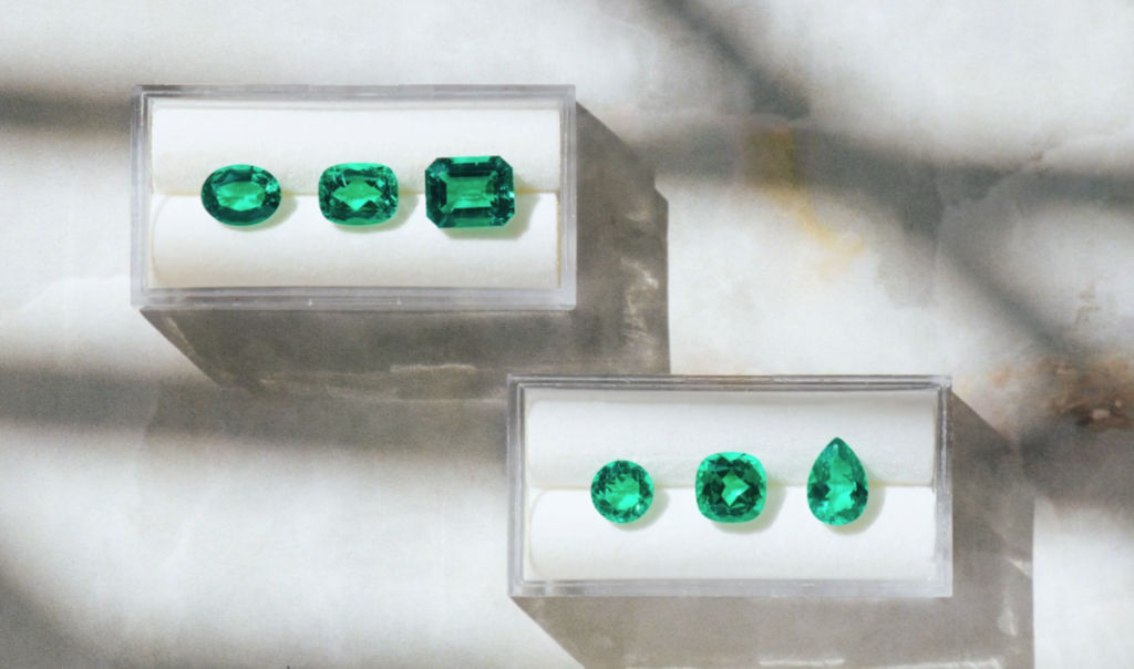 green engagement rings: lab grown emerald