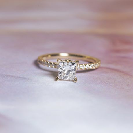 princess cut engagement ring