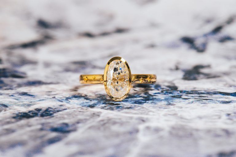 Custom vs Ready-Made Engagement Rings -