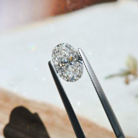 oval shaped diamond