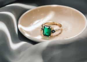 Emerald cut green emerald stone ring