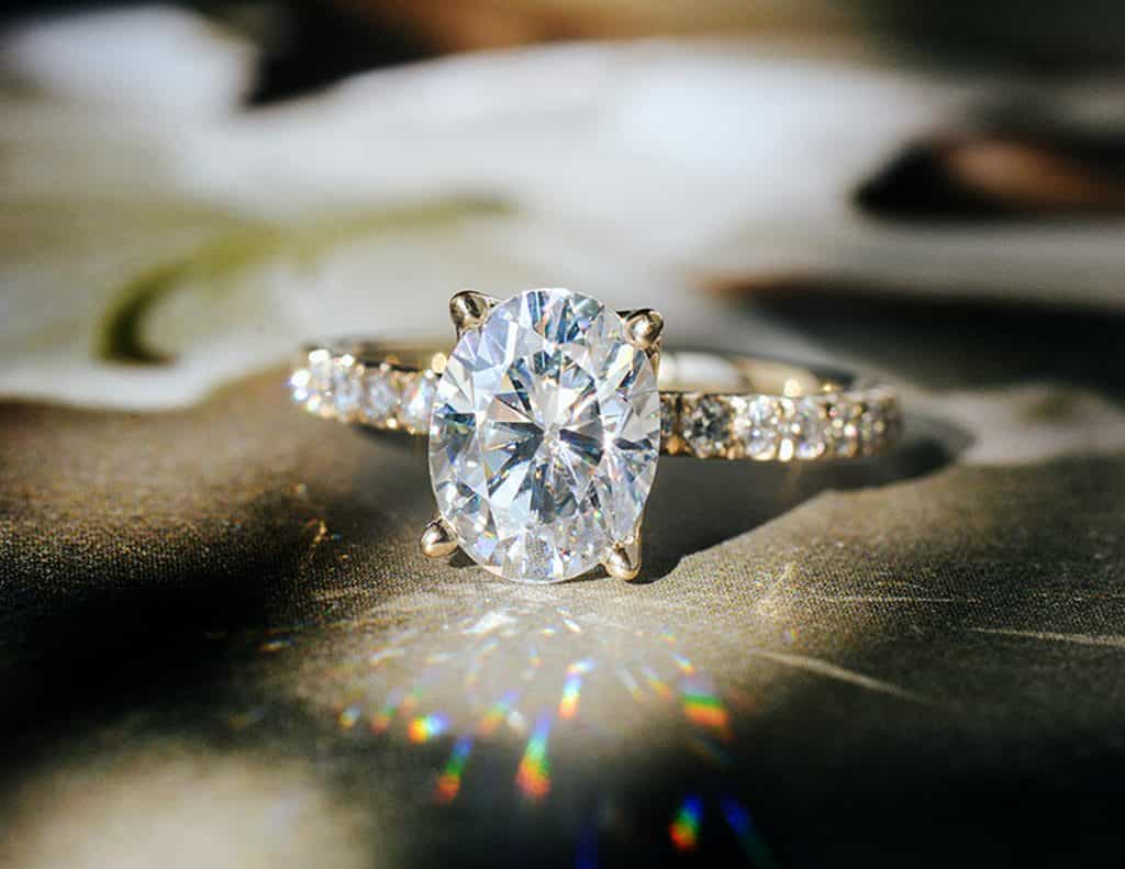 oval moissanite engagement ring