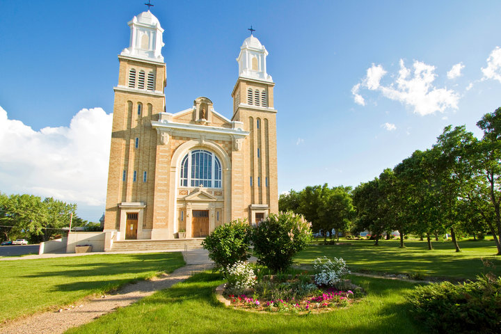 saskatoon bus tour companies