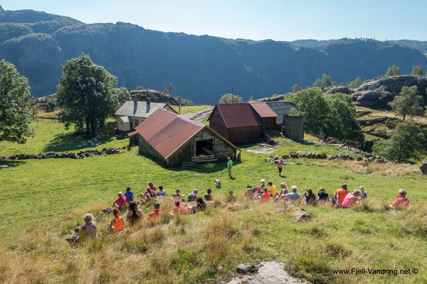 Oversiktsbilde over fjellgården Kleppali