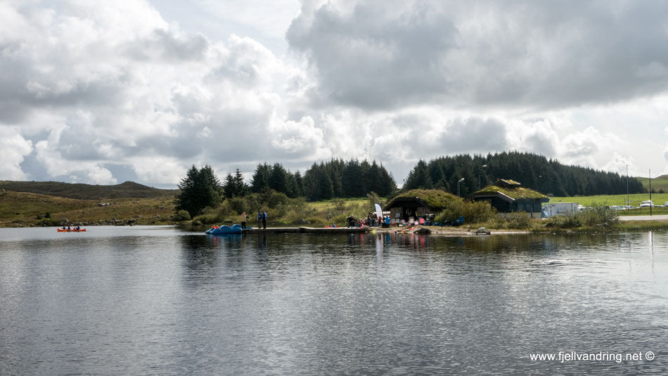 Steinkjerringa ser utover Jæren