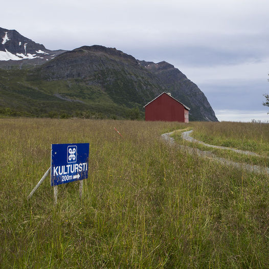 Ytre Lauksund: Natur - og kulturstien mot storhavet.