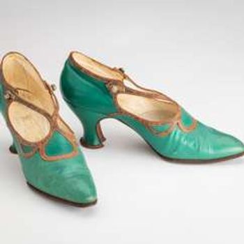 Unflappable! Fashioning the 1920s