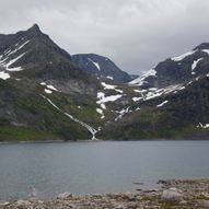 Stien mellom Tyssenaustet til Fivelstadhaugen (Villa Norangdal)