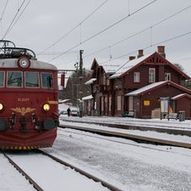 Bli med Stålvogntoget til festivalen Stoppested Verden på Hamar!