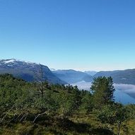 Øyenibba/Middagsfjellet fra Kongsvik til Ullsheim