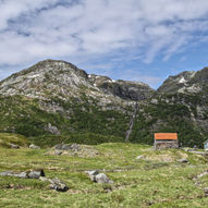 Eivindsete - på ei hylle mellom høge fjell