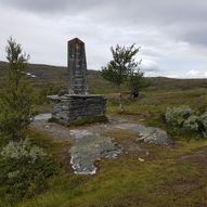 Høgfjellstøtta fra Innsvatnet