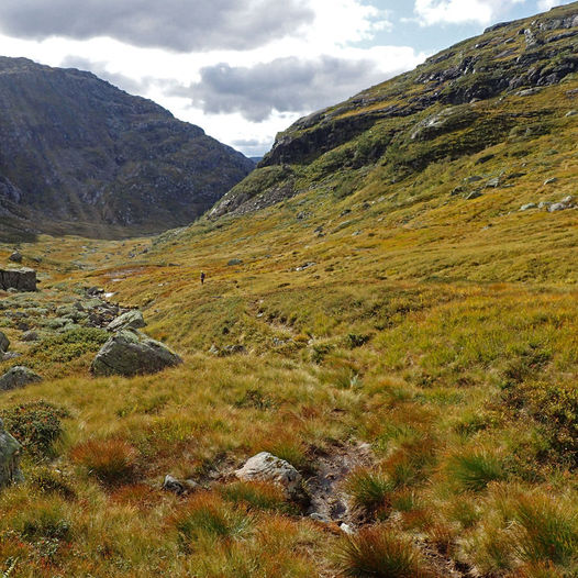 Viermyrdalen og Krossgavlen - landskap med kontraster