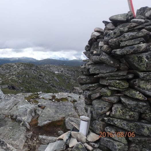 Rundtur over Stordalsvarden og Ulvedalseggane (på fot og ski)