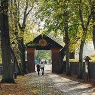 Vin og musikk i Steinbrakka på Fredriksvern Verft