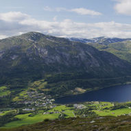 Varden og Stordalsfjellet