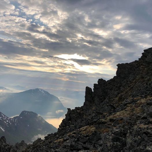 Topptur til Skopphornet fra Hundeidvik