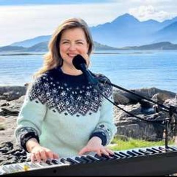 Ann-Iren Hansen // Kjækholmen i Øksnes