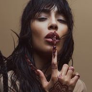 LOREEN - VIP