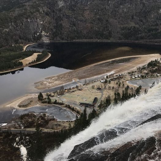 Reiårsfossen