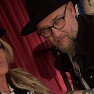 Kinsey Rose og Knut Roppestad tilbake på Børsen
