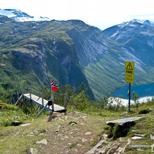 Fykantrappa opp til Rallarbrakka