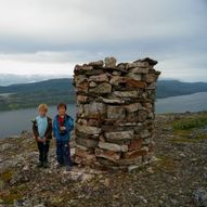 Topptur til Rihtávárri - Skarnesåsen 207 moh i Tana kommune