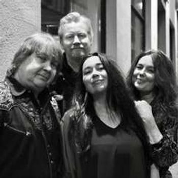 Damer i blues. Gjester: Noora Noor og Kid Andersen
