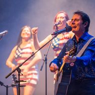 Hello Again: The Story of Neil Diamond