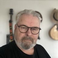 ATLE HANSEN SONGAR GJENNOM 70 ÅR